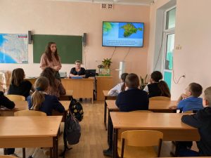 Read more about the article 16 марта для детей была показана слайдовая презентация «Палитра крымской весны»